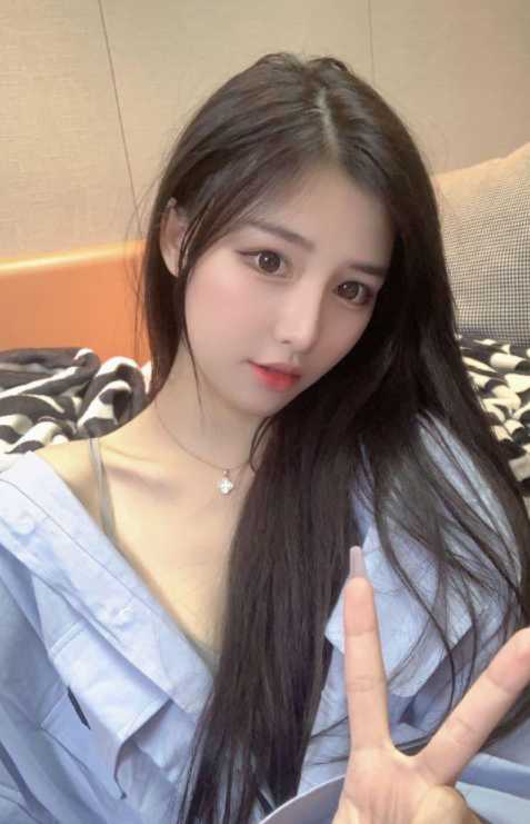 甜甜 可爱的小仙女